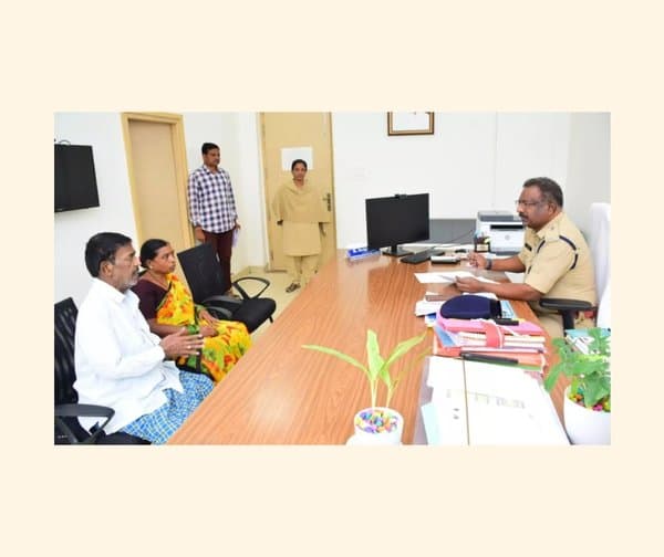 జిల్లా పోలీస్ కార్యాలయంలో గ్రీవెన్స్ డే