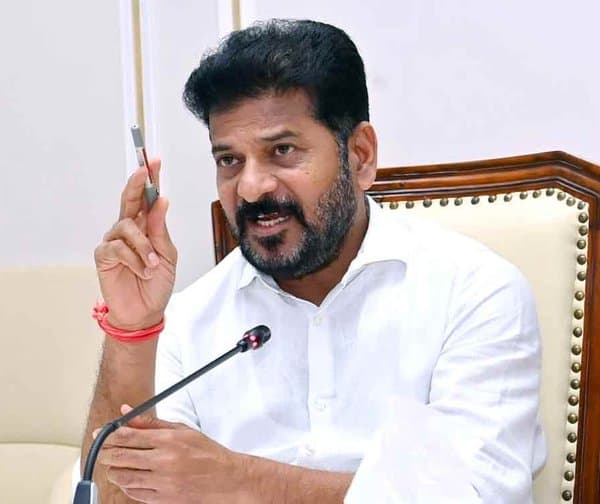 వర్షాల అలర్ట్: రైతులను ఆదుకోవాలన్న సీఎం - Udayam Digital