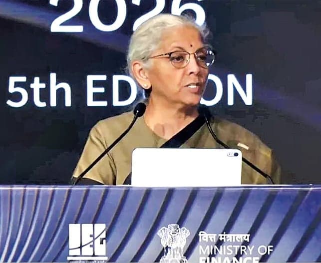 అనిశ్చితికి తగ్గట్లుగా ఆర్థిక విధానాలు