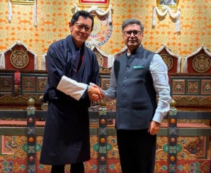భూటాన్ రాజు జిగ్మే ఖేసర్ నామ్‌గ్యేల్ వాంగ్‌చక్‌తో విక్రమ్ మిస్రి భేటీ...