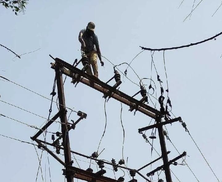 ప్రగతినగర్‌లో నేడు 3 గంటలు విద్యుత్‌ కోత - Udayam