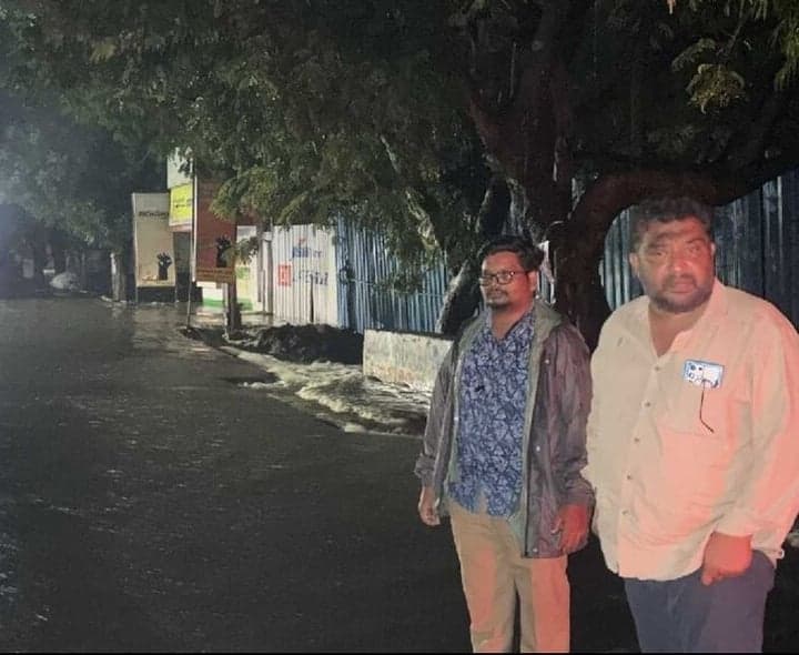చిత్తూరులో డ్రైనేజీ సమస్యలపై సమాచారం ఇవ్వాలి - Udayam