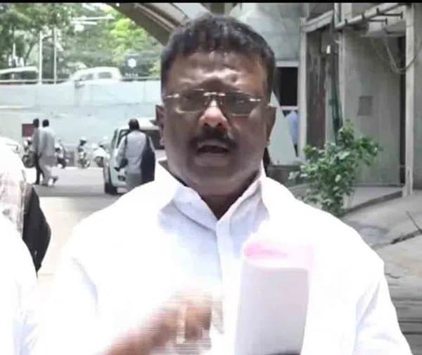 డూప్లికేట్ ఓట్లపై బీఆర్‌ఎస్ ఆందోళన - Udayam Digital