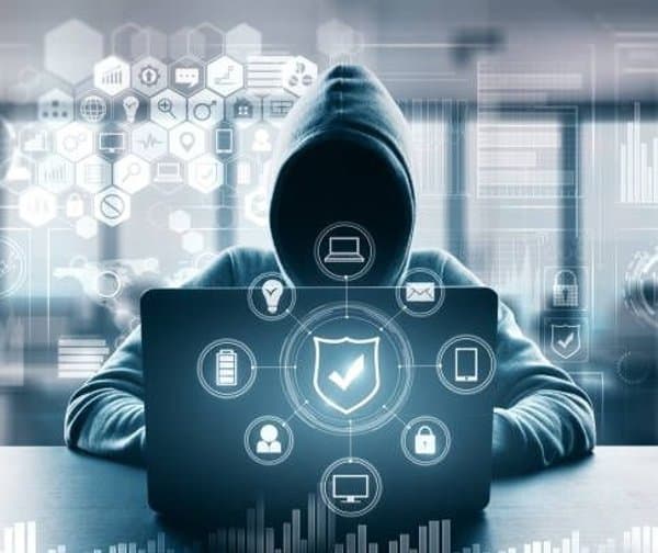 'ఖాతా'ర్నాక్‌ సైబర్ మోసాలు - Udayam Digital