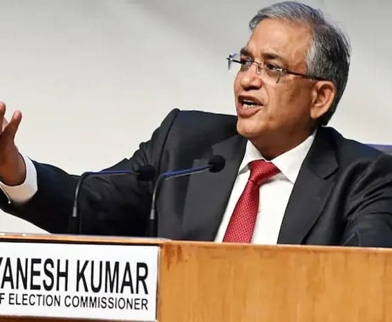 ఓటర్ల జాబితా ప్రక్షాళనపై రాజకీయ రగడ