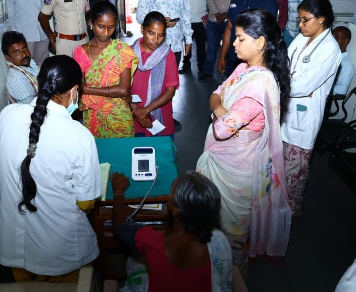 నెల్లికుదురులో కలెక్టర్‌ ఆకస్మిక తనిఖీలు - gallery image 3
