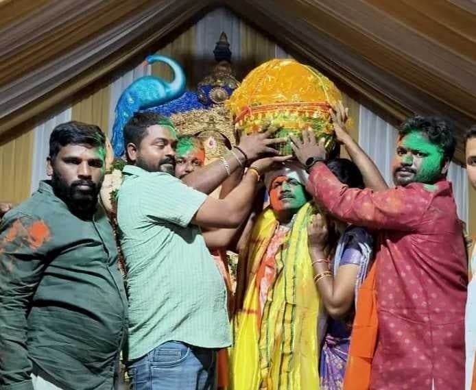 రూ.1,75,116కు గణపతి లడ్డూ - Udayam