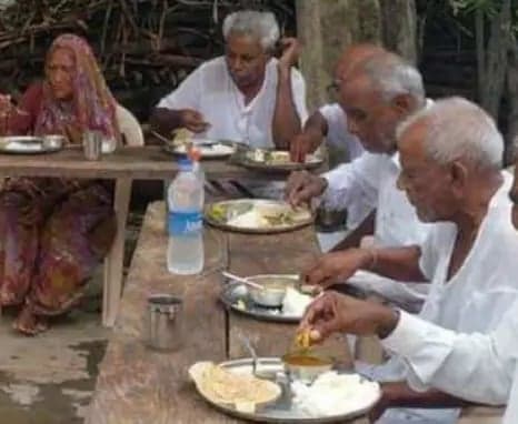 ఊరంతటికీ ఒక్కటే వంటశాల