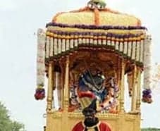 మైసూర్ దసరాలో ఏనుగుల జోరు - Udayam