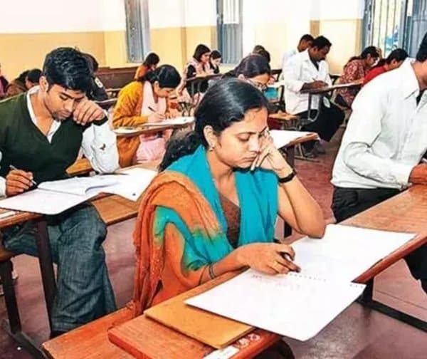 ఉద్యోగార్థులకు శుభవార్త: అక్టోబర్‌లో మరో మెగా డీఎస్సీ నోటిఫికేషన్ - Udayam Digital