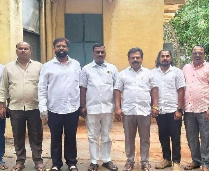 గిరిజన విద్యార్థి బహిష్కరణపై సంఘాల ఆగ్రహం - Udayam