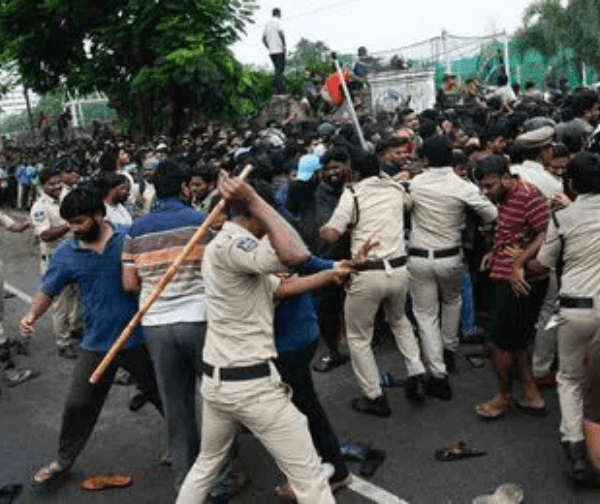 ప్రేమ వ్యవహారం: బీటెక్ విద్యార్థి దారుణ హత్య