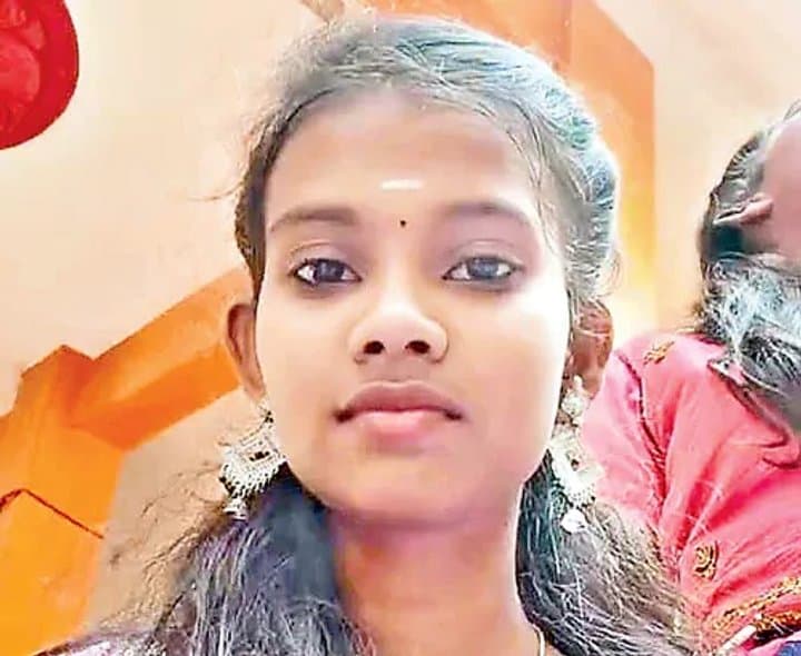 కుమార్తె మృతిపై తండ్రి ఫిర్యాదు