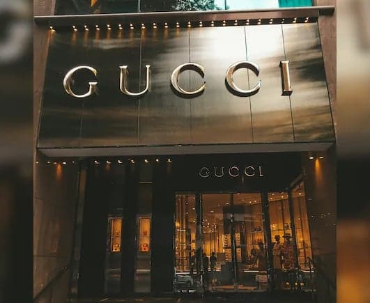 'మేడ్ ఇన్ చైనా’ లేబుల్‌తో Gucci లగ్జరీ స్నీకర్లు