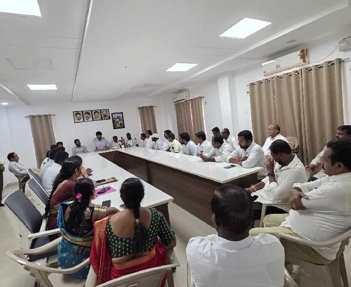 నీటిని పొదుపుగా వాడుకోవాలి: ఎమ్మెల్యే - Udayam
