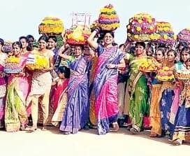 ప్రసాదాల వైవిధ్యం.. పండగ నైవేద్యం