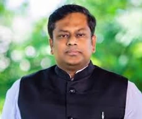 బెంగాల్ బడ్జెట్‌పై కేంద్ర మంత్రి సంచలన వ్యాఖ్యలు