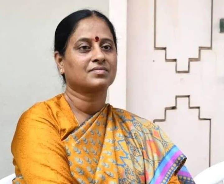 సీఎం రేవంత్‌ వచ్చాక స్పందిస్తా: కొండా సురేఖ