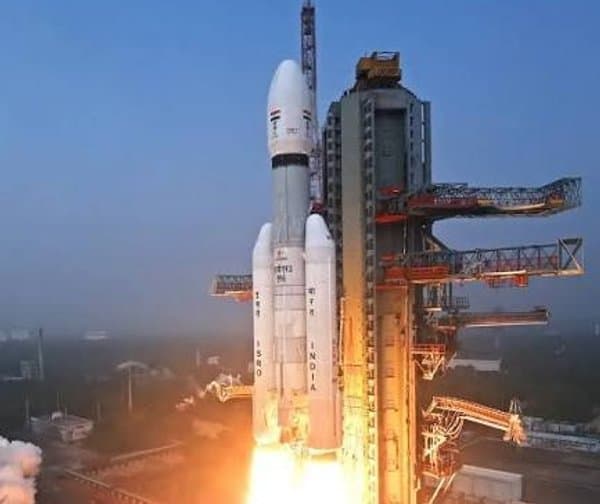 ఇస్రోలో రాజీనామాల కలకలం
