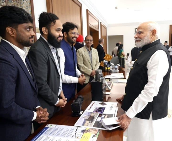 స్పేస్‌ టెక్నాలజీని రైతులకు చేరువ చేయండి: మోదీ