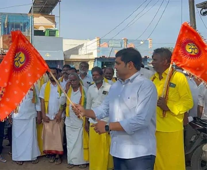 తిరుమలకు 350 మంది భక్తుల పాదయాత్ర