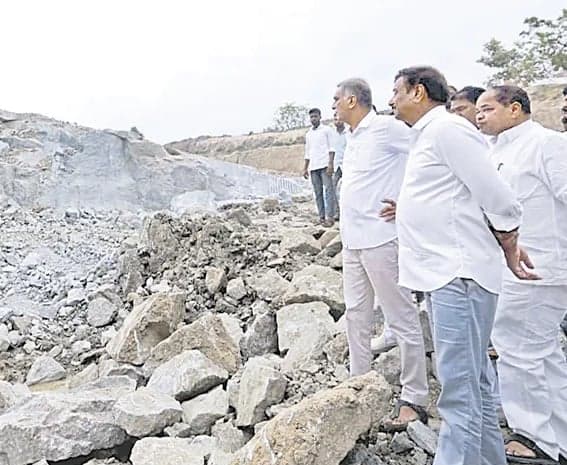 మల్లన్నసాగర్‌ పేలుళ్లపై హరీశ్‌ ఆగ్రహం