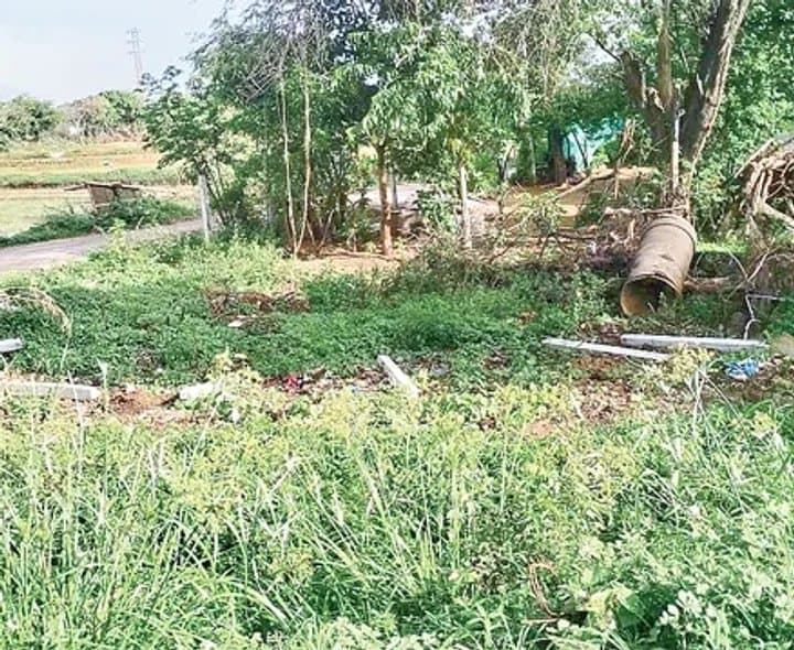 ప్రభుత్వ స్థలంపై కబ్జా
