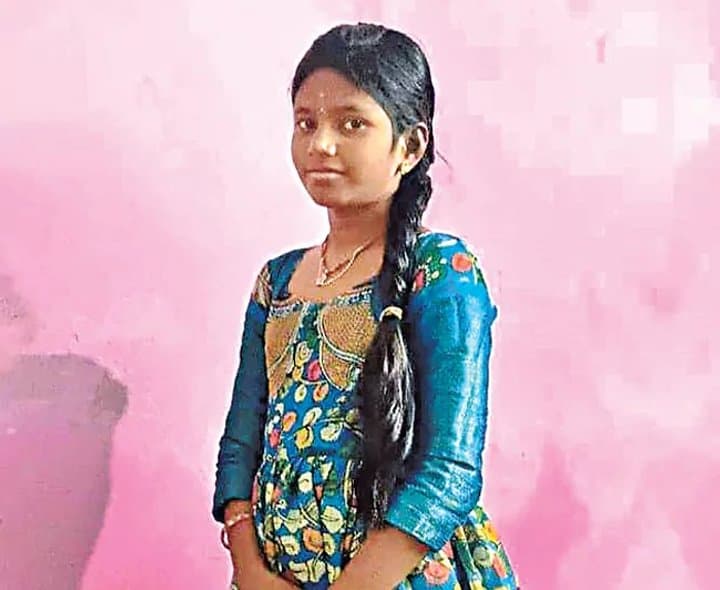 లిఫ్ట్‌ నుంచి పడి బాలిక మృతి