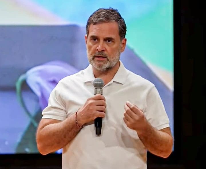 పోలీసులపై రాహుల్‌ గాంధీ ఆరోపణలు