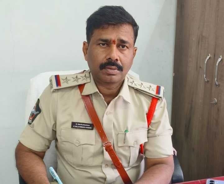 బి.కొత్తకోట సీఐగా కళా వెంకటరమణ బాధ్యతలు - Udayam