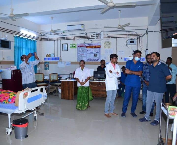 మాతా శిశు ఆరోగ్య కేంద్రాన్ని తనిఖీ చేసిన కలెక్టర్ - gallery image 2