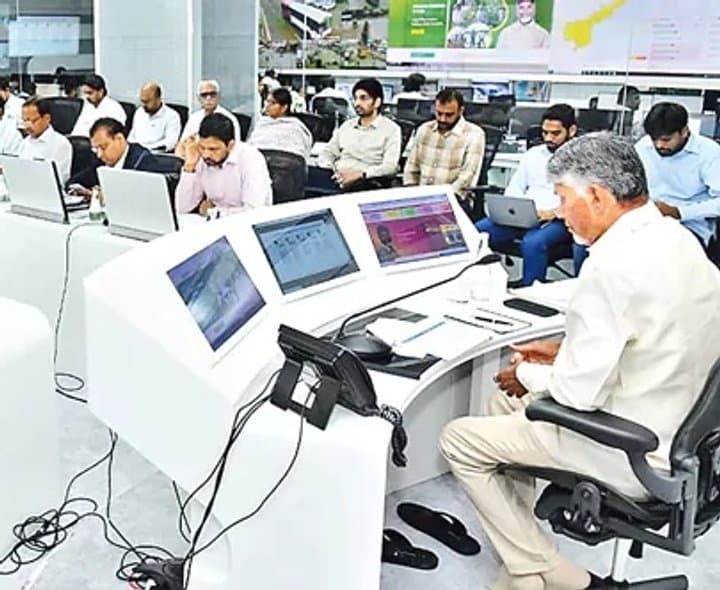 ప్రభుత్వ సేవలన్నీ ఆన్‌లైన్‌లోనే