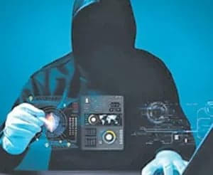 గొల్లప్రోలు వీఆర్వోకు సైబర్ షాక్