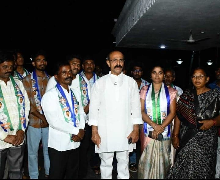 కర్నూలులో వైసీపీలో చేరిన సునీత - Udayam