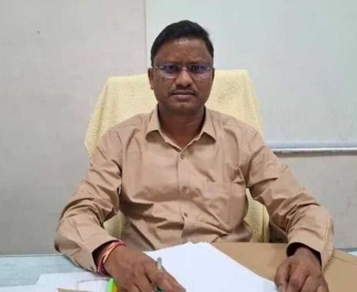 నిర్మల్‌లో రిటైర్డ్ ఉపాధ్యాయులకు సన్మానం - Udayam