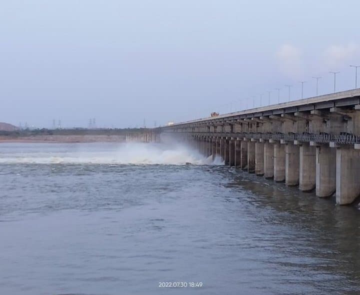 ఎల్లంపల్లికి భారీగా నీటి ఇన్‌ఫ్లో