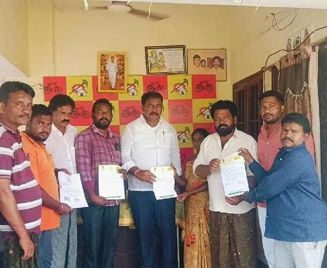 తోట్లవల్లూరులో CMRF చెక్కులు, ఎల్‌ఓసీల పంపిణీ - Udayam
