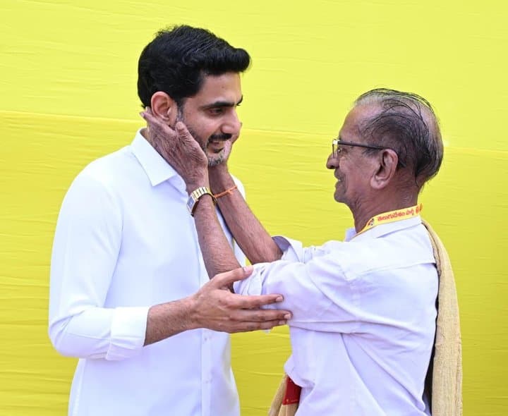 పోలవరం జిల్లాలో ప్రజాదర్బార్ నిర్వహించిన నారా లోకేశ్