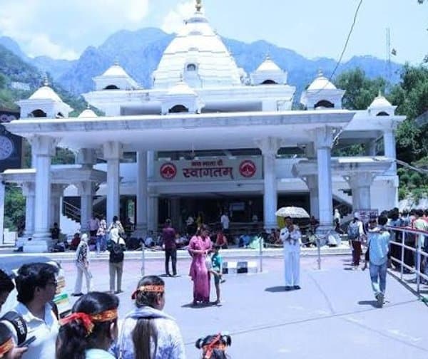 వైష్ణోదేవి యాత్రలో రికార్డు నమోదు