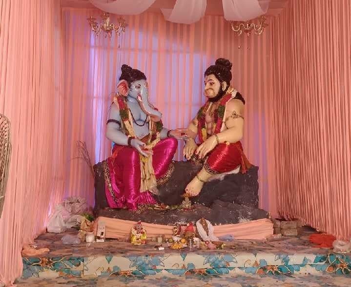 ఆంజనేయుడితో గణనాథుడు భేటీ
