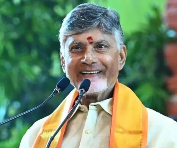 వైసీపిని గొడ్డలి పార్టీ అంటున్న చంద్రబాబు