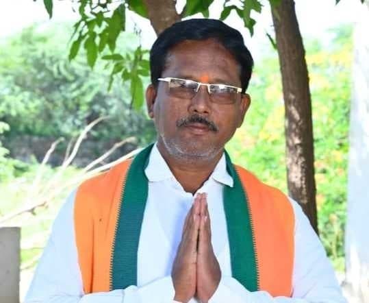 కేంద్రం దృష్టికి సర్వీస్‌ రోడ్డు సమస్య - Udayam