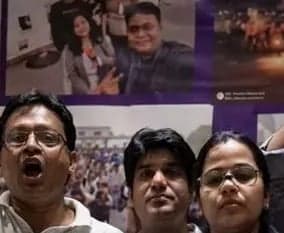 ఢిల్లీలో పురుషుల హక్కుల నిరసన - Udayam