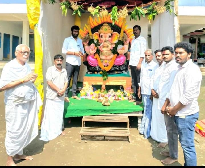 ప్రజల సుఖసంతోషాల కోసం పూజలు - Udayam