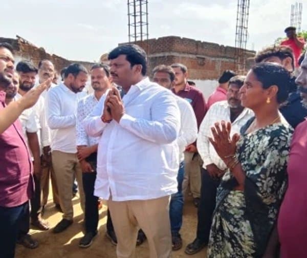 సంక్షేమ పథకాల అమలుపై కలెక్టర్ పర్యవేక్షణ