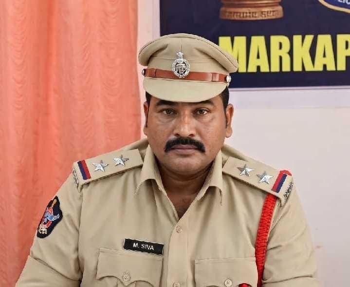 అక్రమ బాణసంచా విక్రయాలపై కఠిన చర్యలు - Udayam