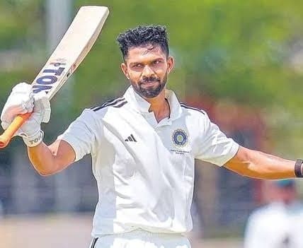 ఏడో స్థానంలో వచ్చి రుతురాజ్‌ సెంచరీ - Udayam