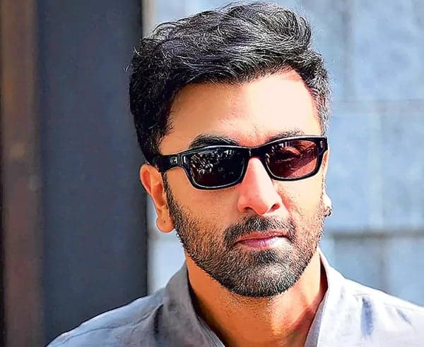 తన వ్యాఖ్యలపై రణ్‌బీర్‌ కపూర్‌ క్షమాపణలు - Udayam