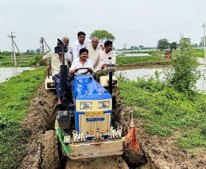 వరదలపై ఎమ్మెల్యే రాము హెచ్చరిక - Udayam