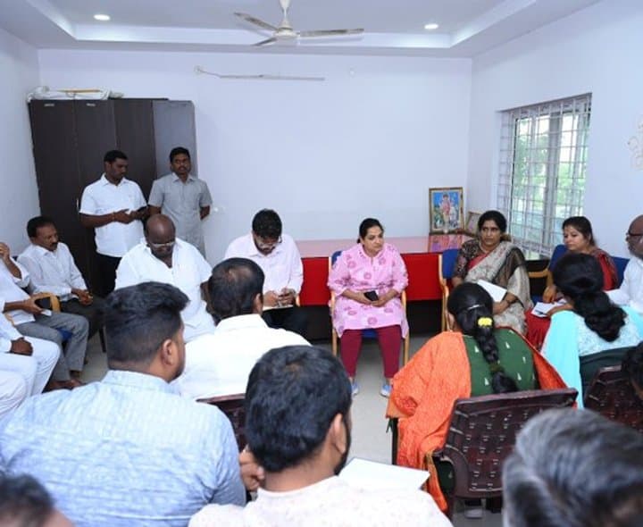 ముత్తంగి వార్డులో పౌర సమస్యల పరిశీలన - gallery image 2